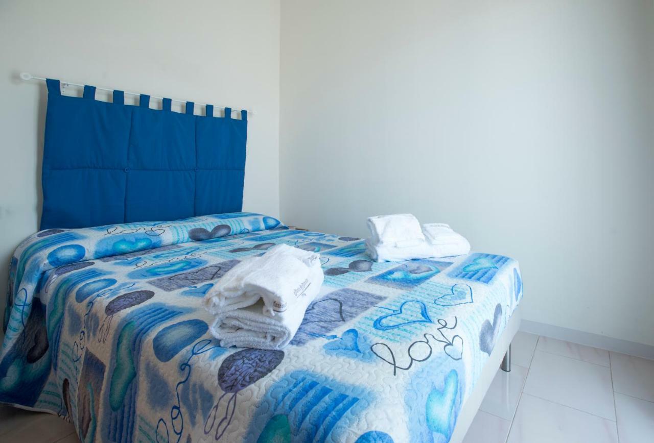 Casa Mari Appartement Marina di Ragusa Buitenkant foto